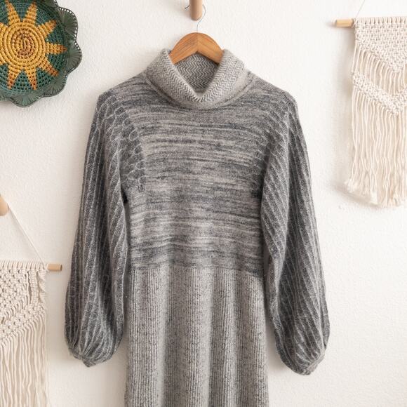Gray Mock Neck Balloon Sleeve Midi Sweater Dress - Picture 4 of 6